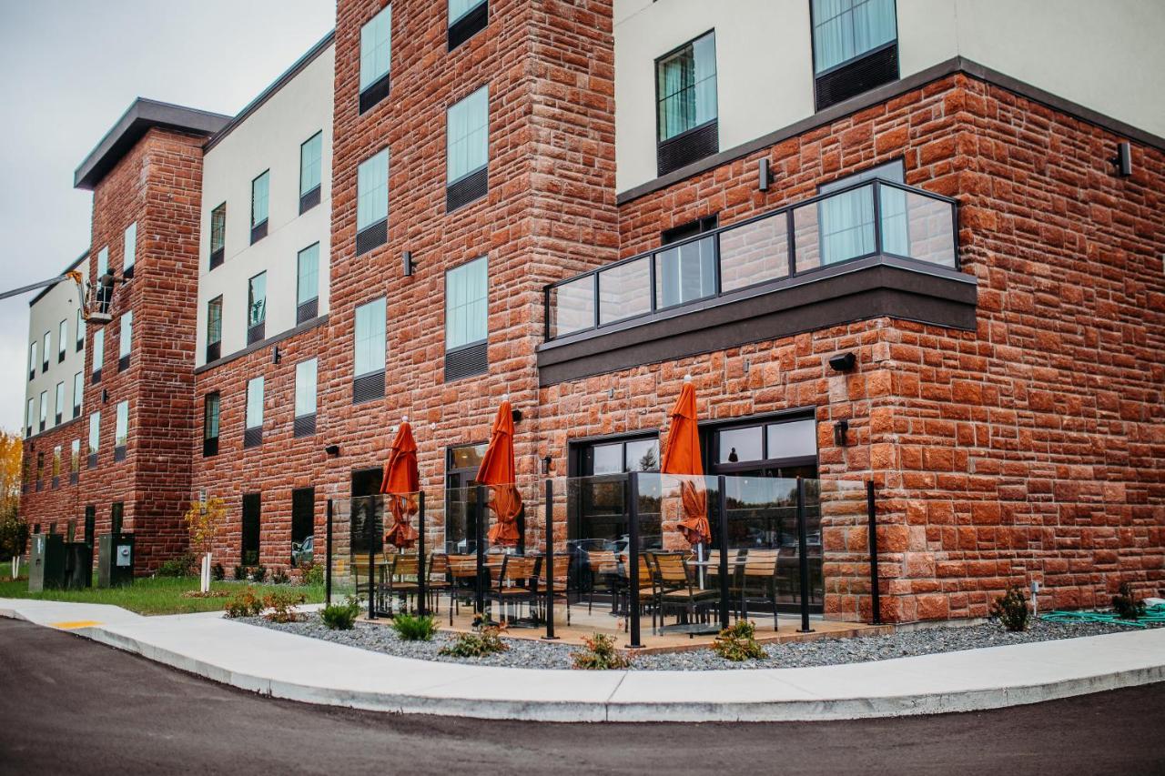 Cobblestone Hotel & Suites International Falls Exterior foto